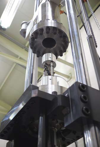 극저온 역학특성 측정시스템