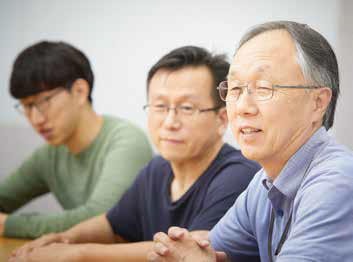사진 : 화학의료표준본부 분석화학표준센터 무기분석팀 멤버들