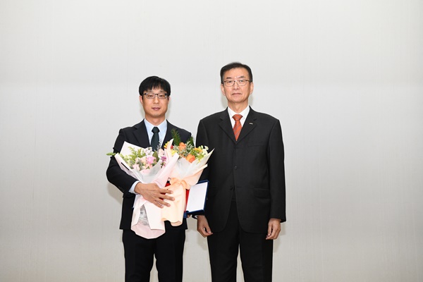  2023년 올해의 KRISS인상 수상자 : 김영식 책임연구원