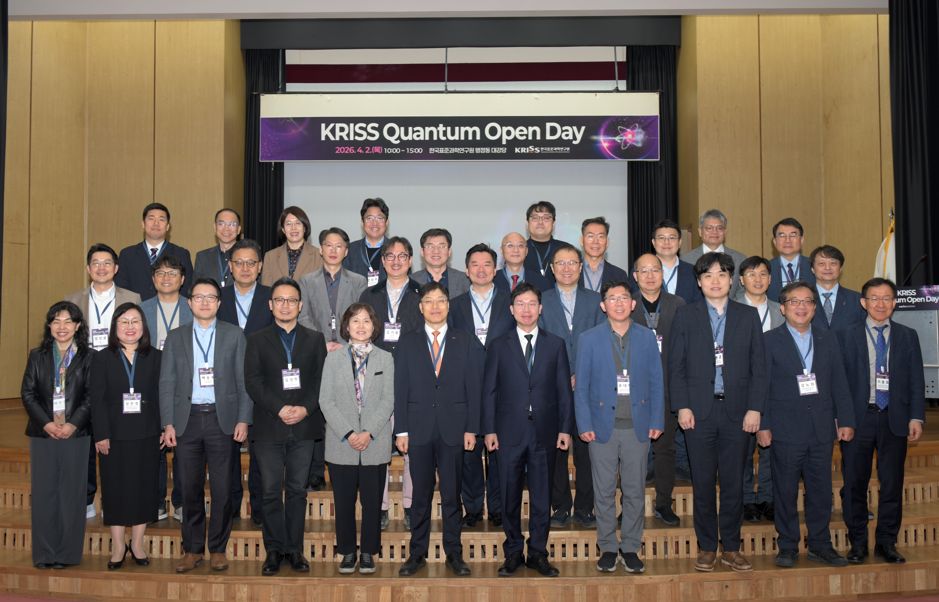 그림입니다.  원본 그림의 이름: CLP0000c31025a4.bmp  원본 그림의 크기: 가로 939pixel, 세로 602pixel