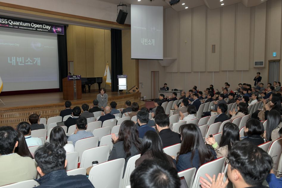 그림입니다.  원본 그림의 이름: CLP0000c3100002.bmp  원본 그림의 크기: 가로 948pixel, 세로 633pixel